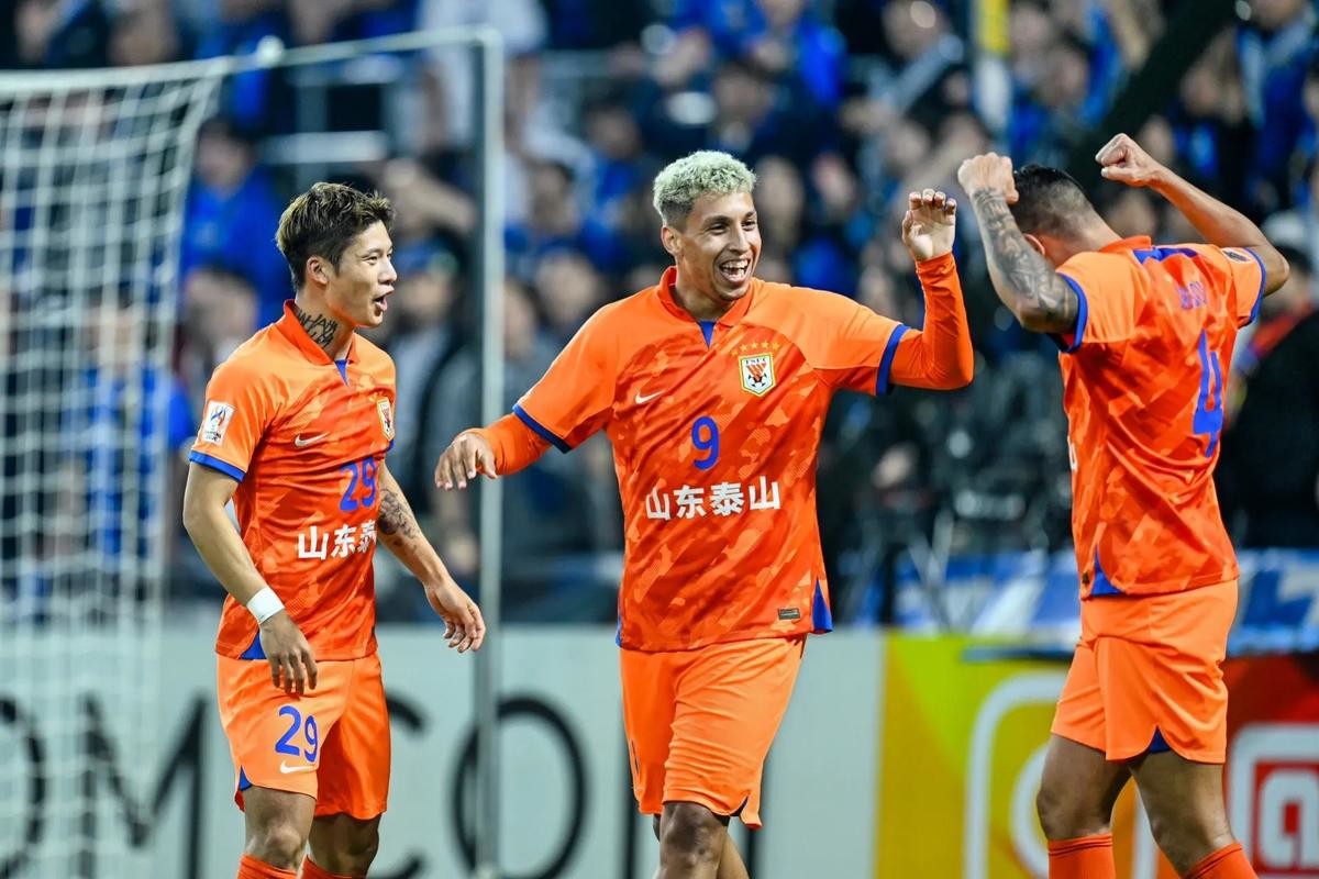 包含风云突变！山东泰山今晚状态回暖，法国杯版图或变，压力陡增，资深球员宣示担当的词条